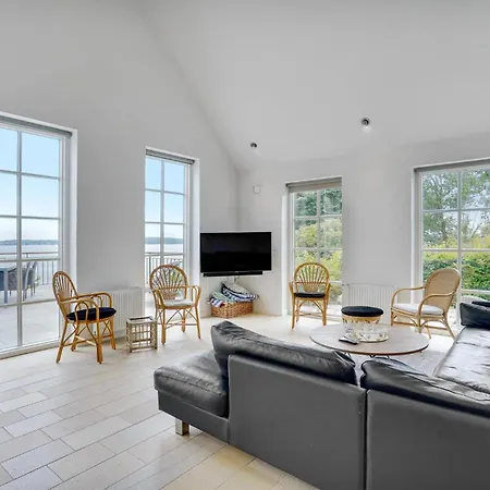 Three-bedroom In Kruså