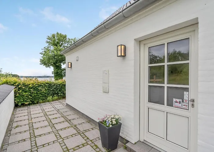 Three-bedroom In Kruså