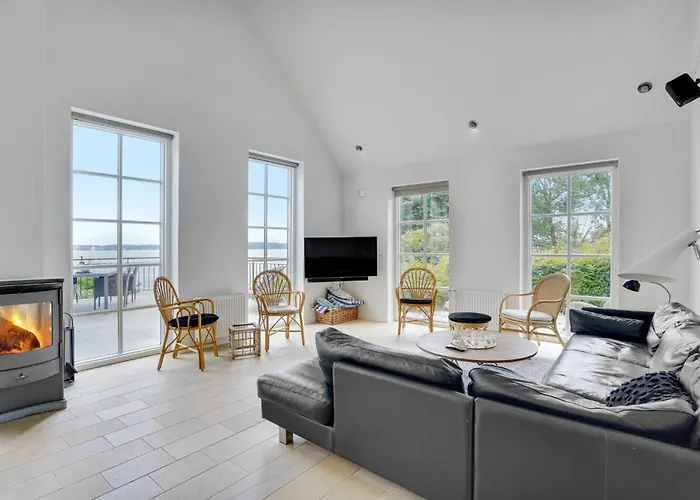 Three-bedroom In Kruså