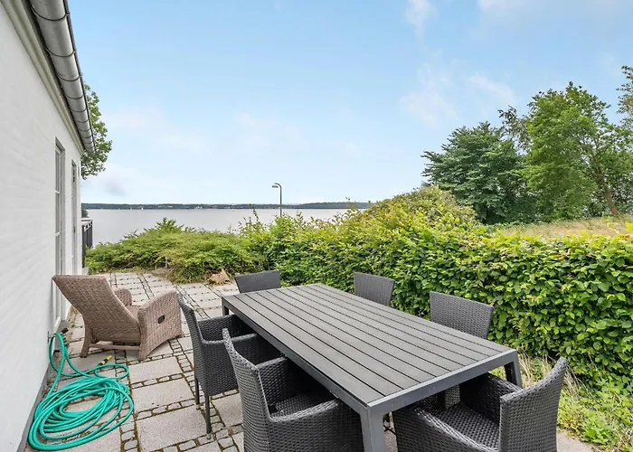 Three-bedroom In Kruså